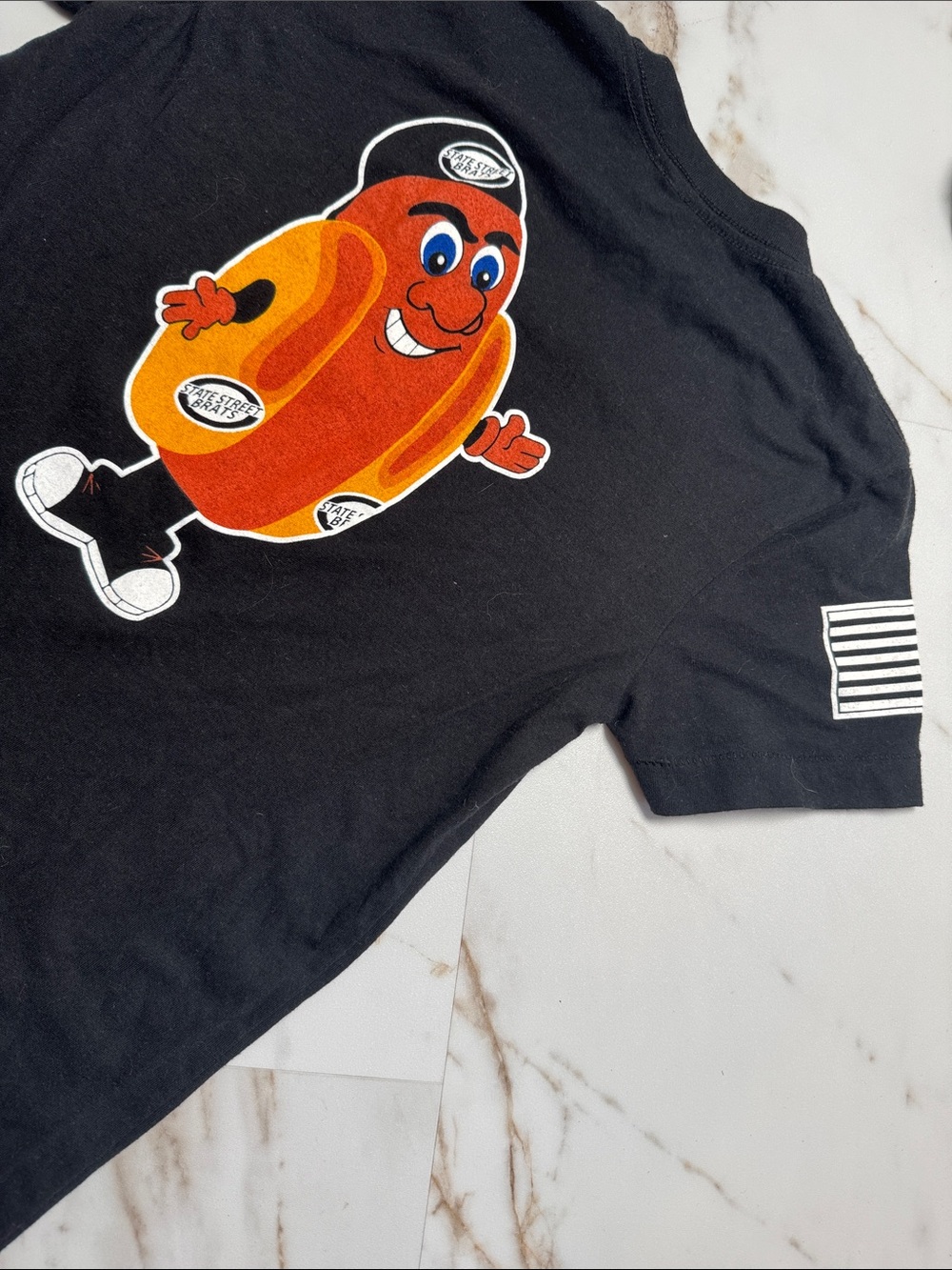 Rogue Fitness T-shirt State Street Brats Hot Dog Logo Sz S Spellout Crossfit
